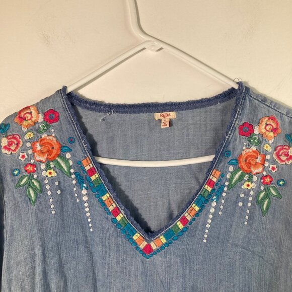 Womens Reba V Neck Chambray Embroidered Shirt XL 3/4 Sleeve Blue Orange White - Picture 4 of 10